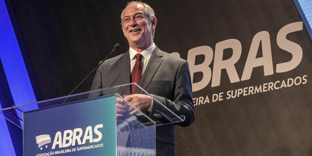 Ciro defends strategic convergence for development