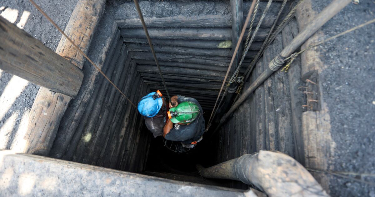 Collapse in Durango mine leaves one dead