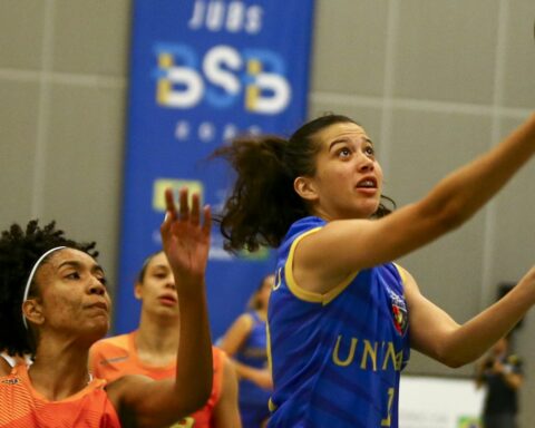 College sport helps young people deal with frustrations