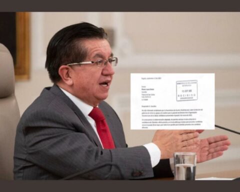 exministro de Salud Fernando Ruiz OPS