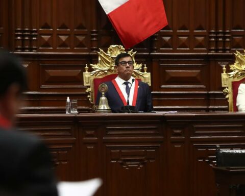 Congress holds solemn session for the bicentennial of its foundation