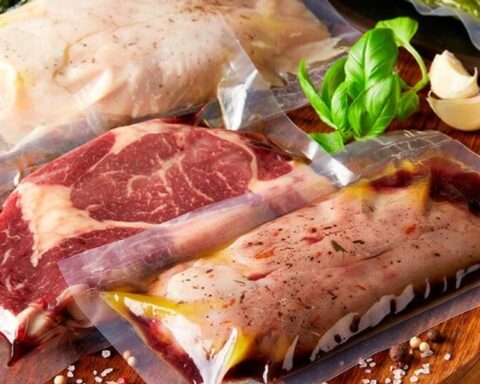 Cubans will be able to import raw meat and other vacuum-packed foods