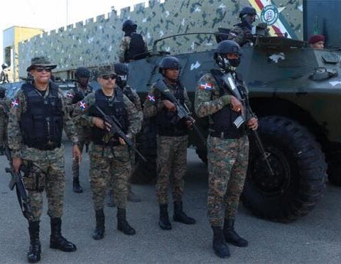 Tanks patrol the border