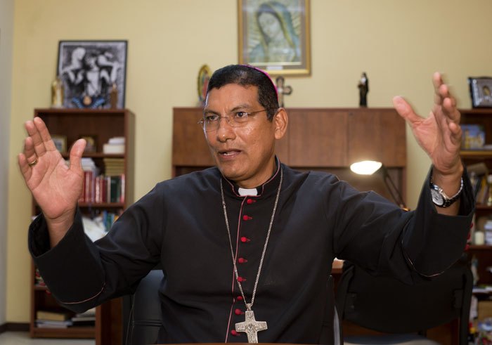 Dictatorship attacks Bishop Jorge Solorzano and calls him a "rebel" before Pope Francis