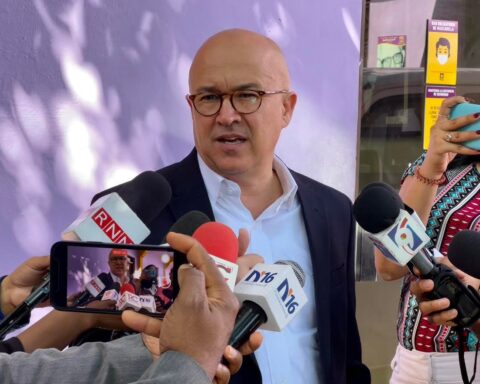 Domínguez Brito: “Es un crimen reducir el 4% a la educación”