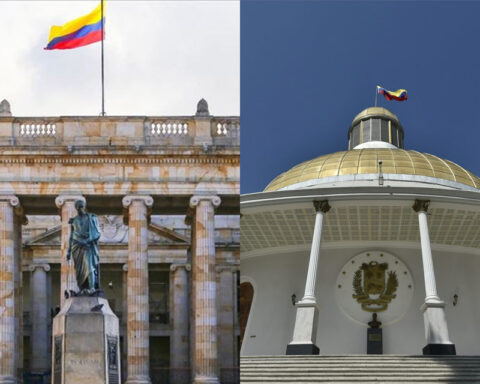 Due to "logistical issues" the meeting between deputies from Colombia and Venezuela was suspended