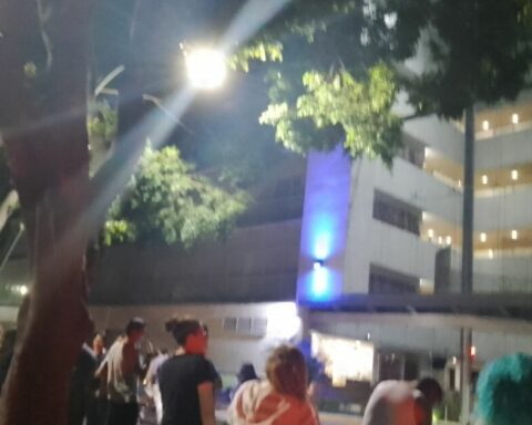 Earthquake with epicenter in Michoacán, with a preliminary magnitude of 6.5