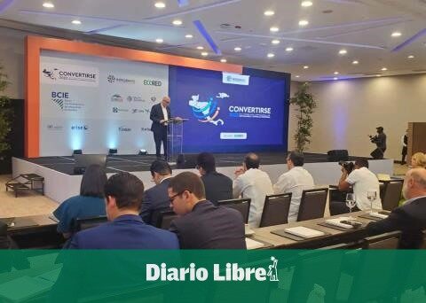 Economy minister advocates for better risk management