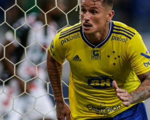 Edu gives victory to Cruzeiro, which is approaching the return to Serie A