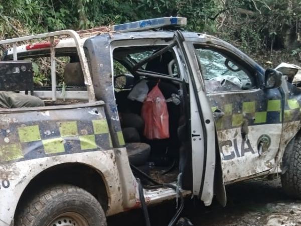 Eight police officers are killed in an ambush in Huila