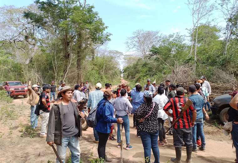 Eviction of seized land causes confrontation in San Miguel de Velasco