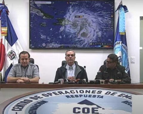 Eye of Hurricane Fiona will approach the eastern part of the country this morning