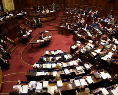 FA evaluates forming an Investigative Commission for the Astesiano scandal and false passports