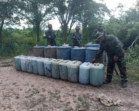 FANB locates 1,500 liters of fuel for Tancol planes in Zulia