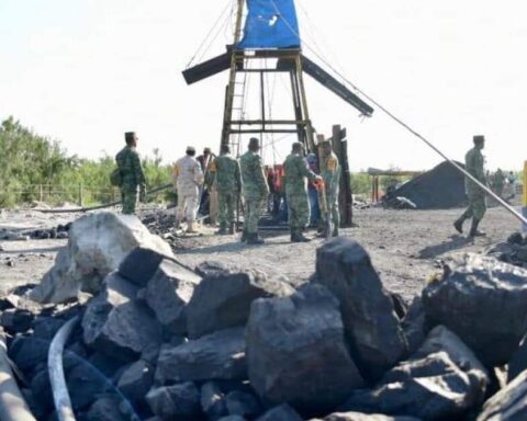 FGR issues three arrest warrants for a mine case "Pinabete" in Coahuila