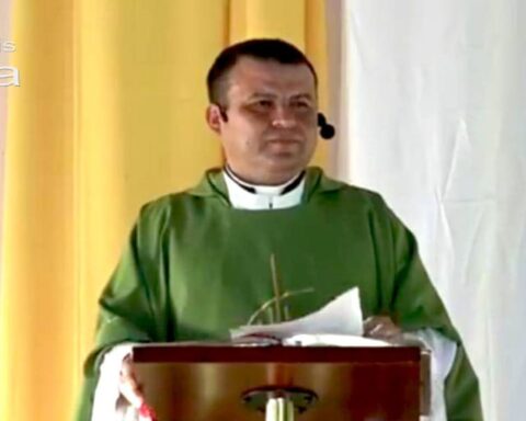 Father Uriel Vallejos left Nicaragua through blind spots, confirms EWTN