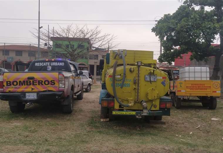 Firefighters ask for help to fix two vehicles with which they attend emergencies