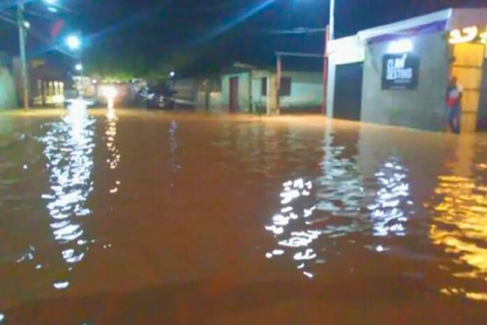 Floods in Santa Elena de Uairén leave a child dead and 15 families affected