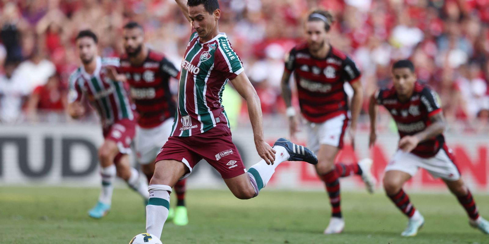 Fluminense beats Flamengo and sleeps in the Brazilian vice-leadership