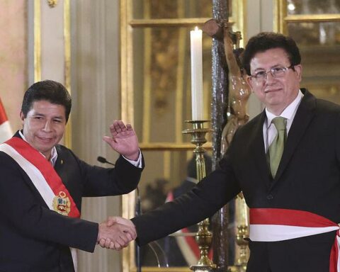 Foreign Minister Miguel Rodríguez Mackay presented his irrevocable resignation to the position