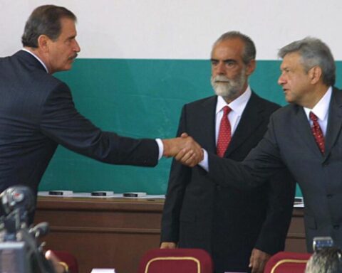 Fox: I regret releasing AMLO from lawlessness;  Morena: Millions of us stop it