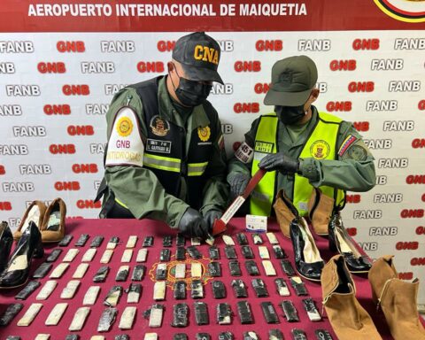 GNB seized 84 cocaine wrappers at the Maiquetía Airport