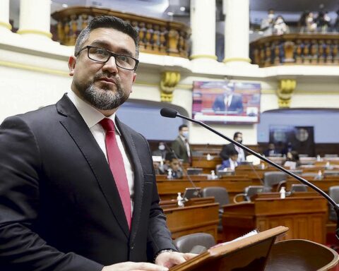 Geiner Alvarado: The Prosecutor's Office requests an exit impediment against the censored Minister of Transport