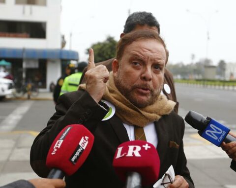 Gonzalo Alegría rejects the complaint against him and assures that his son has mental problems