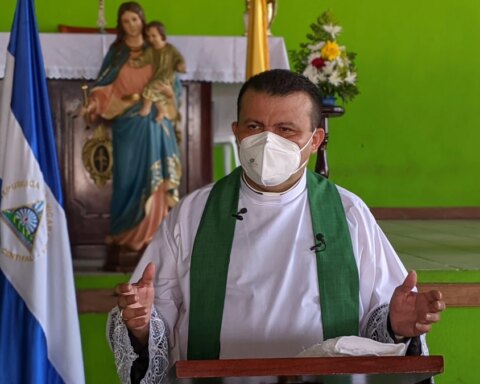 "Goodbye my Nicaragua": The message of a critical priest to Ortega forced into exile