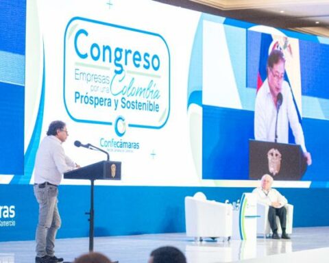 Gustavo Petro's requests to the chambers of commerce