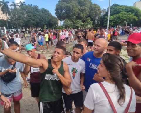 Maratón, Código de las Familias