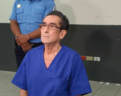Health of Irving Larios has deteriorated in a year in prison in "El Chipote"