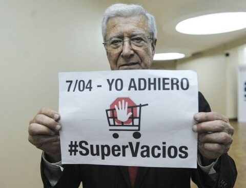 Héctor Polino, consumer advocate and former deputy for the Socialist Party, passed away