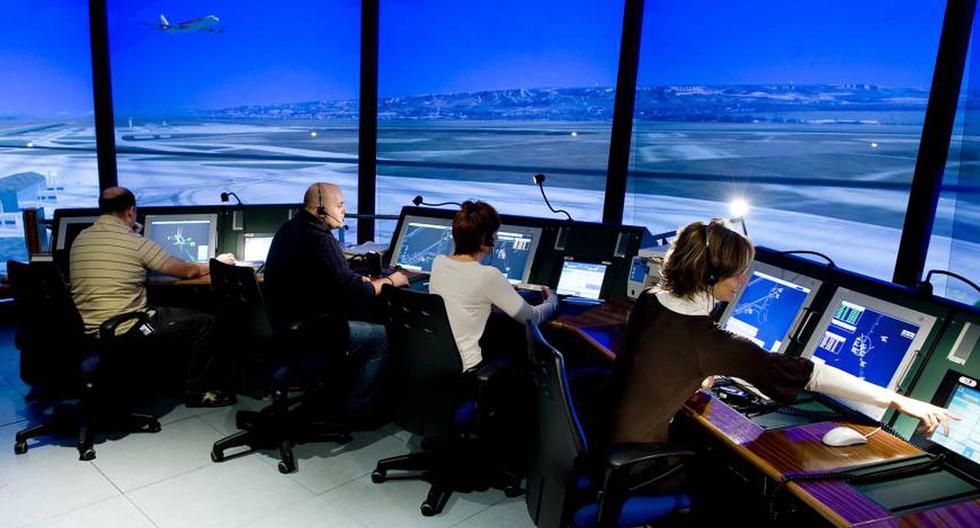 How to access a scholarship for air traffic controller, a well-paid job