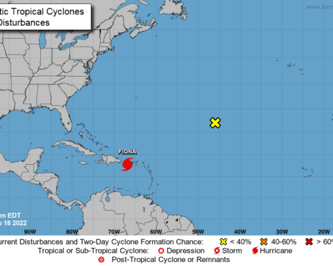 Huracán Fiona amenaza RD con inundaciones