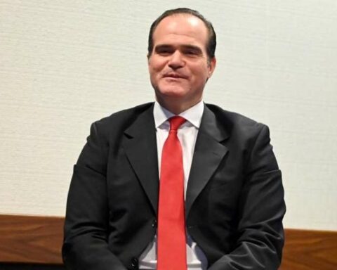 IDB dismissed its president for maintaining an intimate relationship with a subordinate