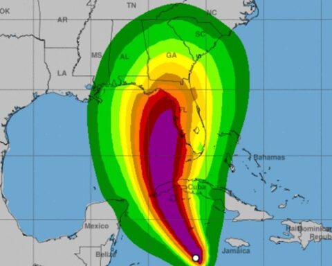 huracán Ian, Cuba, NHC