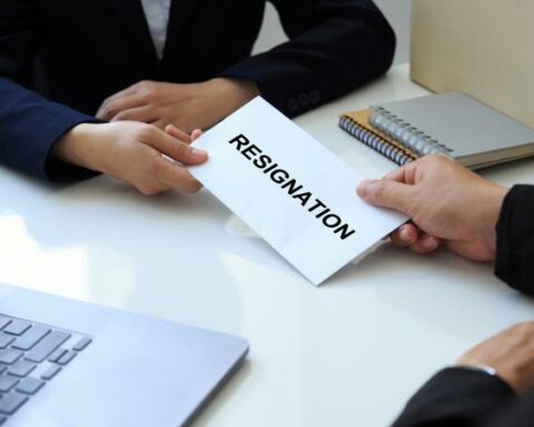 If you are going to resign, is advance notice mandatory?