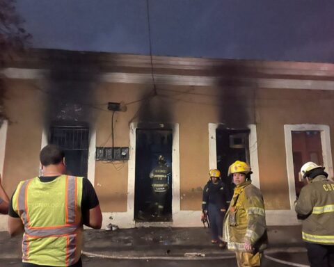 Fuego intenso deja a 5 familias sin hogar