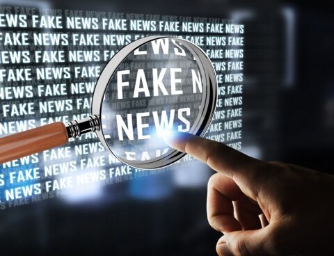 Italy launched agreements with Twitter, Instagram and Facebook against "fake news"