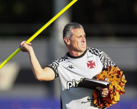 Jorginho arrives at Vasco saying that the target is the return to Serie A