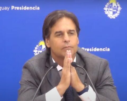 Lacalle said that he would not hand over the custody of his family to anyone who could act outside the Law