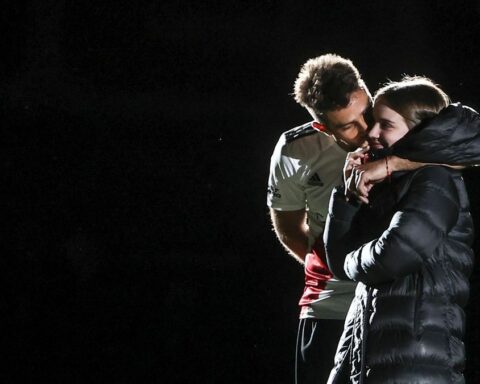 Leo Ponzio makes the River Plate public vibrate in his farewell to football