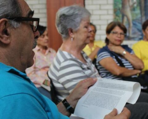 Life expectancy fell in Colombia 4 years since 2019