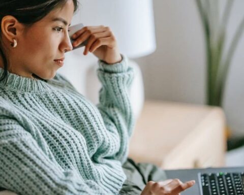 Live Shopping: a trend that connects live entertainment, social and online shopping