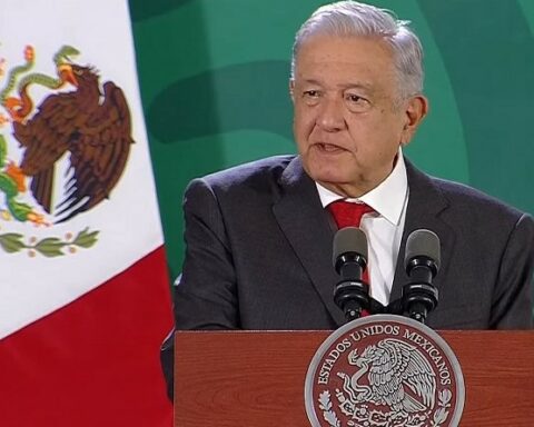 López Obrador, México, médicos, cubanos