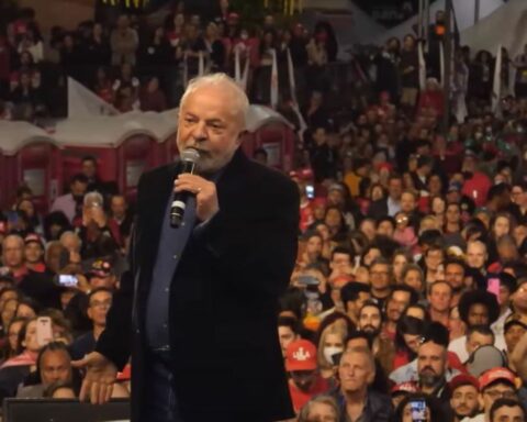 Lula promises to eliminate INSS queues and improve education rates