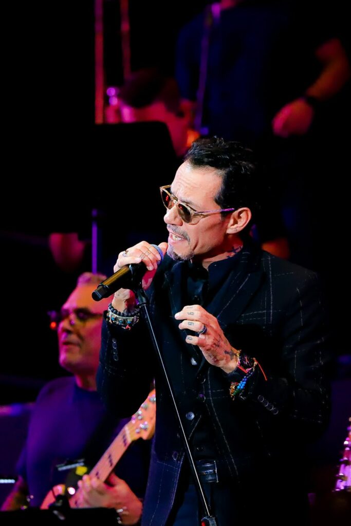 Marc Anthony gave a "little bit of love" to RD, with the stop of his "Living Tour" at the Olympic