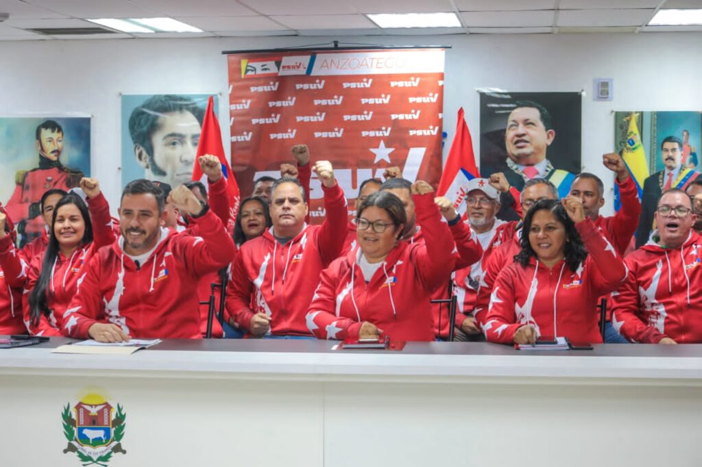 Marcano highlights massive participation in renewal of PSUV bases