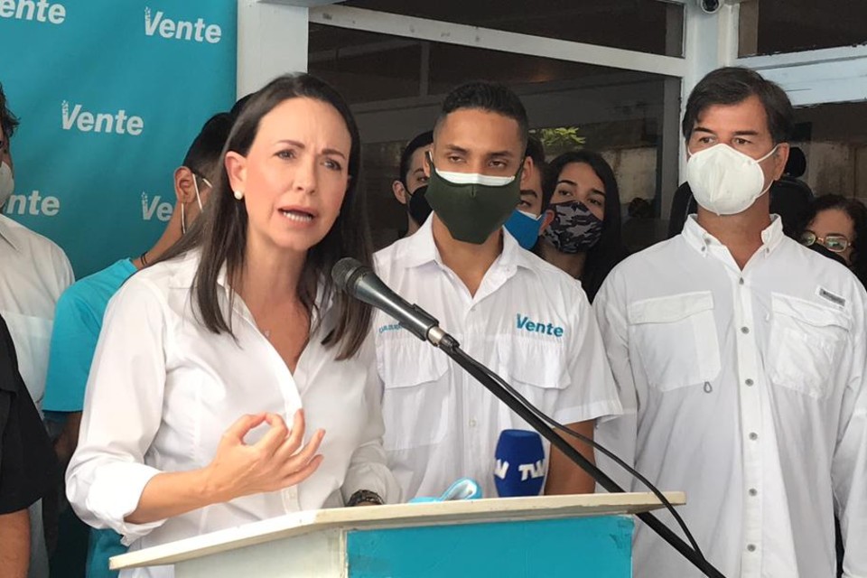 María Corina Machado responds to Maduro: You want to control companies to continue stealing